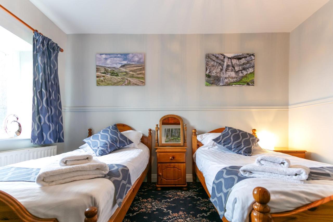 The Marton Arms Hotel Ingleton  Eksteriør billede