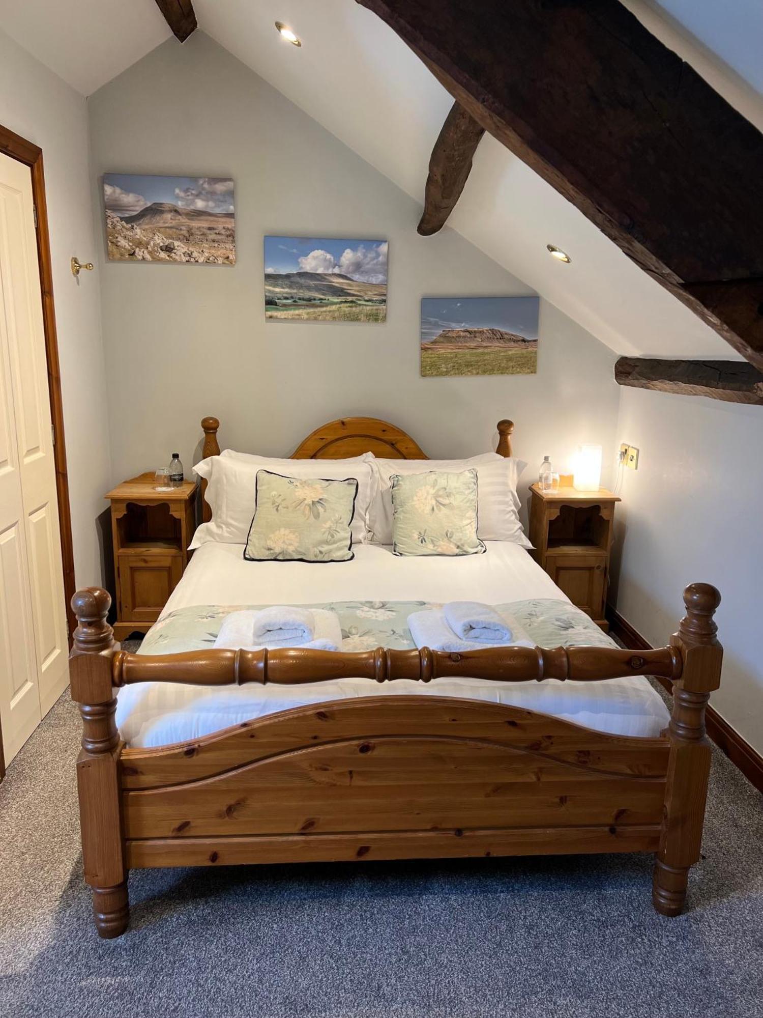 The Marton Arms Hotel Ingleton  Eksteriør billede